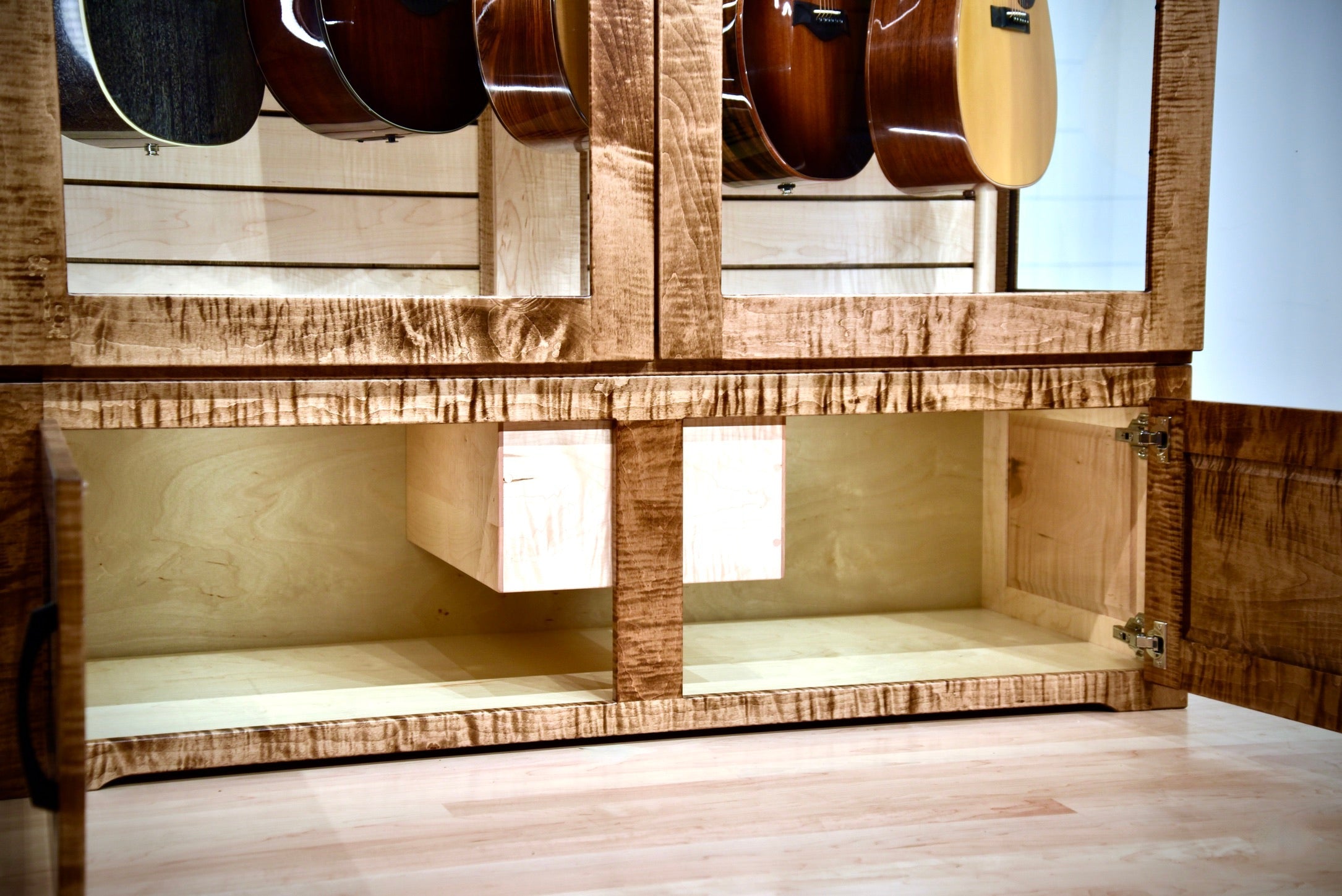 ClimaCab Traditional | Flame Maple with Provincial Stain and Natural Flame Maple Slat Wall *Available November 2025