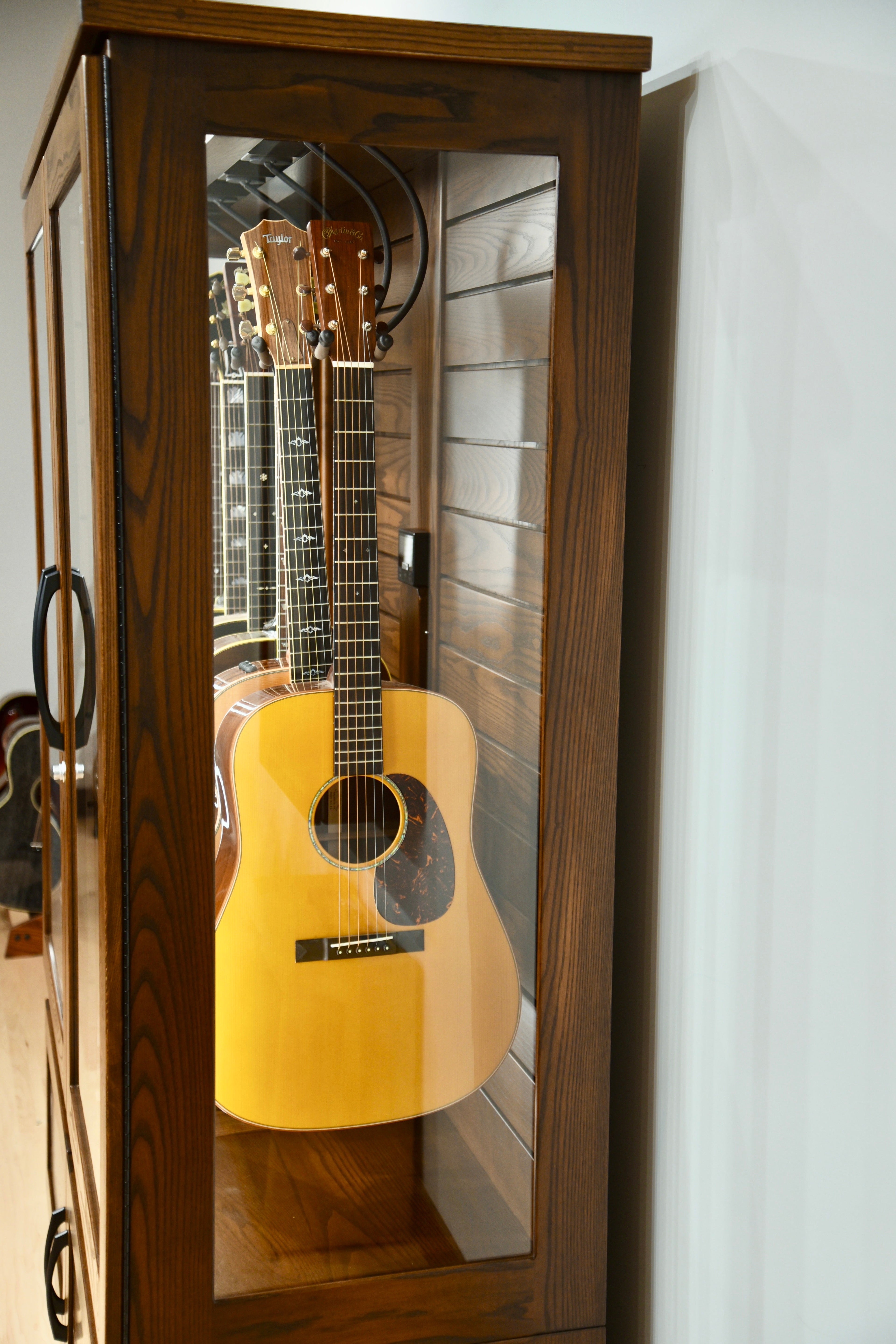 ClimaCab Traditional+ | Ash with Rich Tobacco *Available Nov 2025