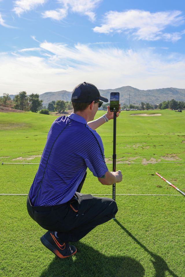 Special Edition Tour Striker @iRangeSports Stick EXT w/MagSafe compatible puck